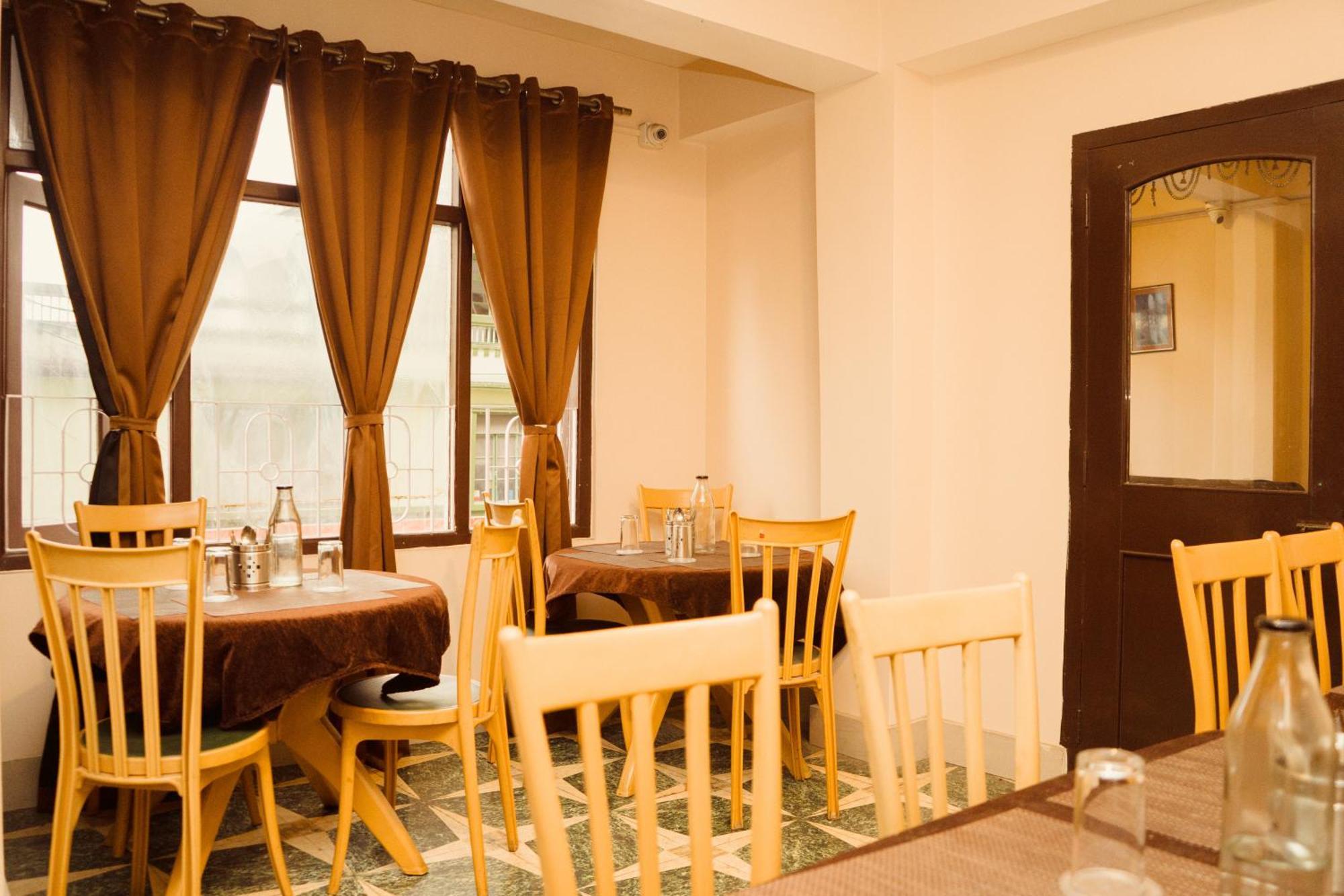 Hotel Siddhi Vinayak Regency, Mg Marg Gangtok Bagian luar foto